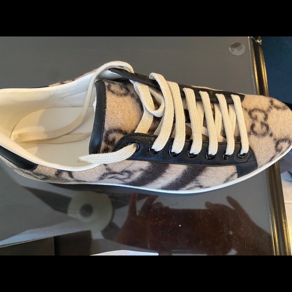 Gucci sneakers brand new with box and receipt - Picture 3 of 7